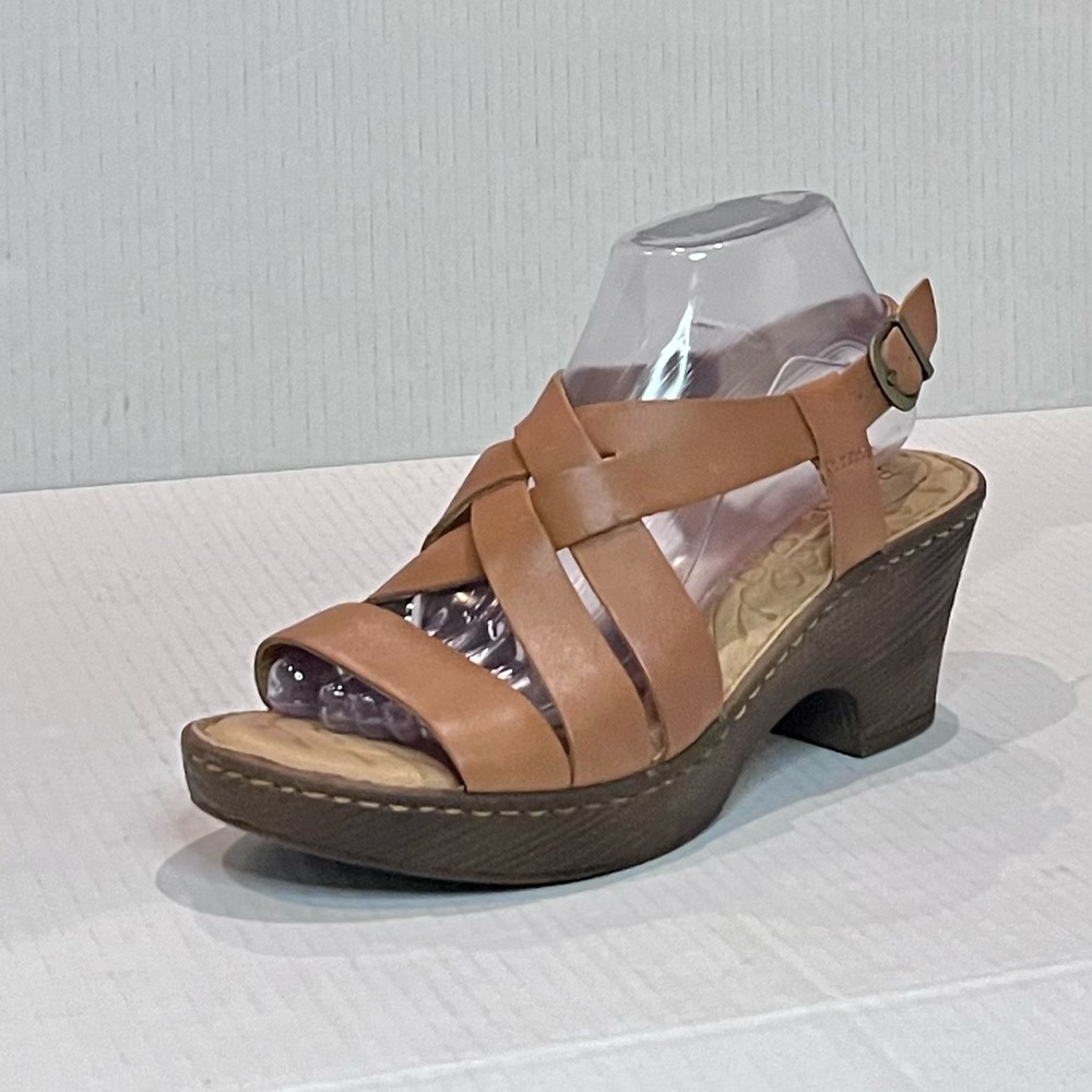 Born Cubera Clog Sandals